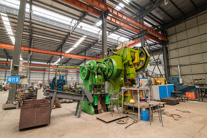 双滦区网架配件-锥头加工车间